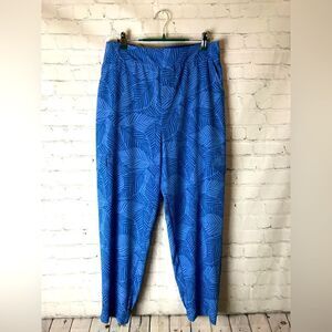 Soft Surroundings Blue with Leaves Pattern Cargo Pants Size Medium